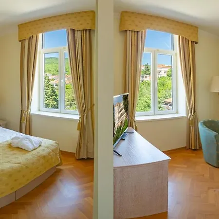 Hotel Kvarner Palace Crikvenica Exterior photo