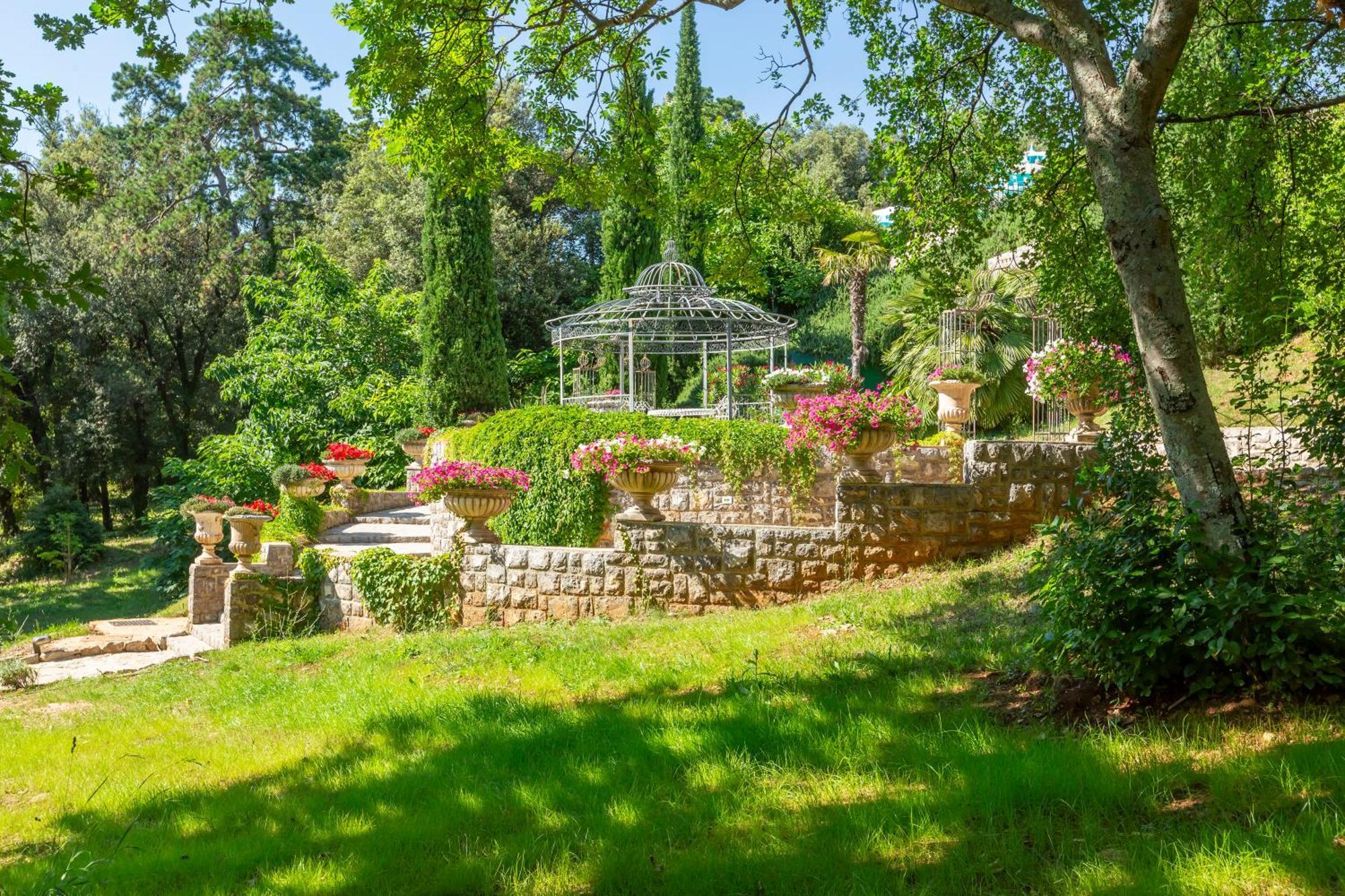 Hotel Kvarner Palace 4*