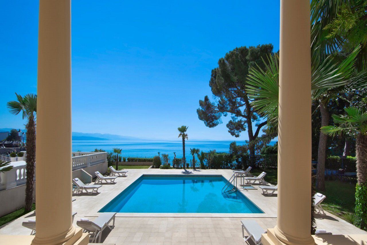 Kvarner Palace 4*